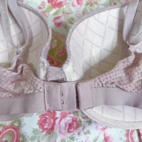 Victoria's Secret Nude Push Up Bra 34C - Picture 3 of 4